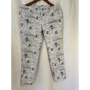 Old Navy Pixie Chinos Women’s Size 4 Scenic Pattern White‎ And Blue Cotton Blend